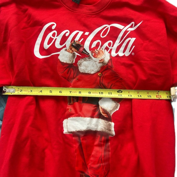 Coca Cola Red Crewneck Sweater with Santa Design Size Medium - Picture 4 of 6